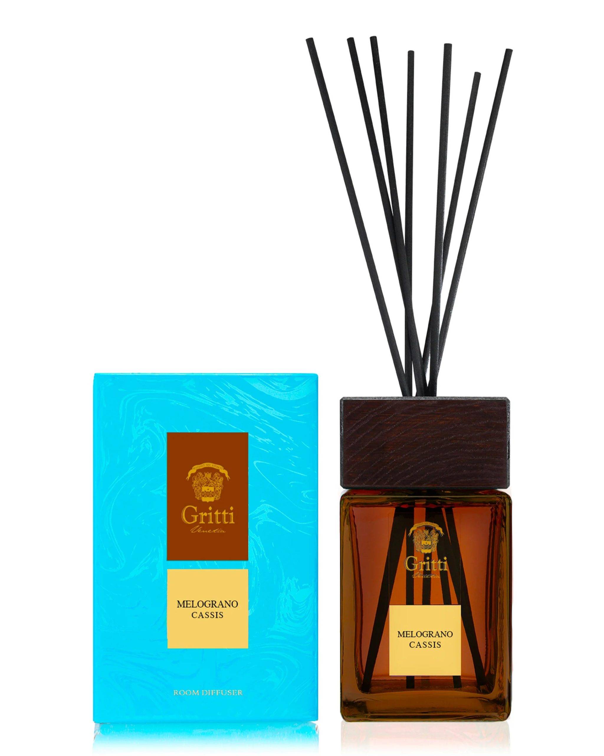0000s_0000_MELOGRANO_CASSIS_500ml_ALT2-scaled-1.jpg Gritti - Home - Melograno Cassis Reed Diffuser – Bild 1